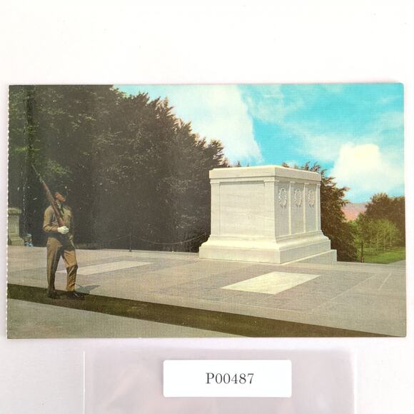 Tomb of the Unknown Soldiers Arlington Virginia National Cemetery 1960s Postcard - Picture 1 of 2
